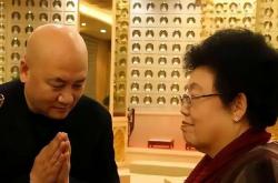 世界杯外围App官方合规版 -陈丽华追悼会细节：迟重瑞瘦到脱相，继子举动打破豪门恩怨传言