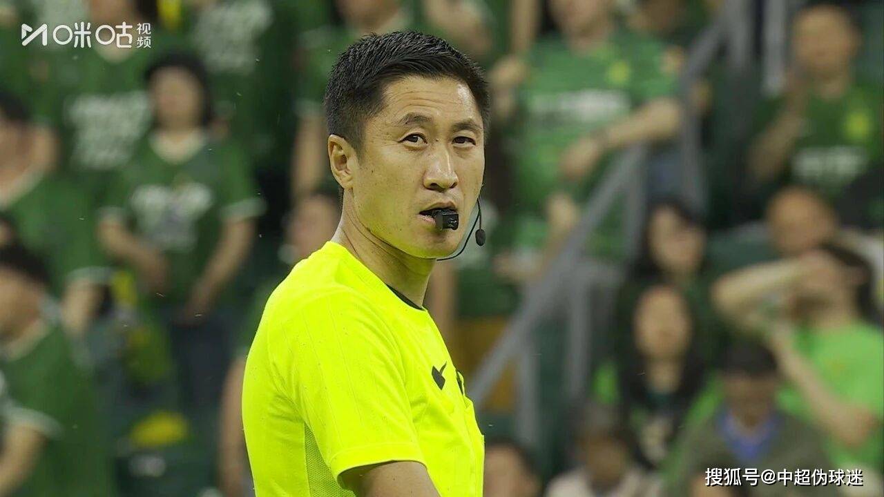 要反转？媒体人称李新翔造点前莱昂纳多疑似越位，国安已无申诉机会